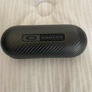 Oakley Carbon Fiber Pill Sunglasses Case w/ felt inside